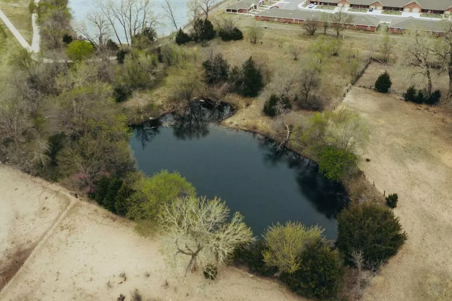 1500 S 6th St, Arkansas City, KS 67005