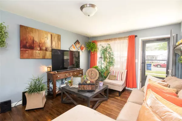 Wichita, KS 67216,1127 E Crowley St