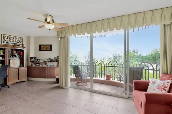 Wichita, KS 67218,5051 E Lincoln St Apt 4G