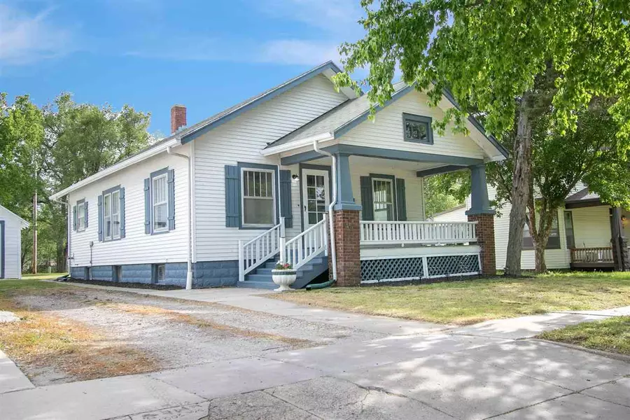 311 SW 4th, Newton, KS 67114