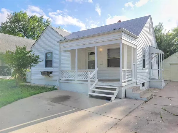 421 N Spruce St, Wichita, KS 67214