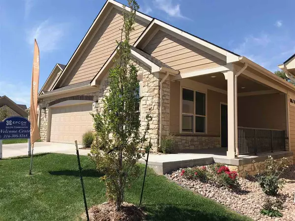 1031 E Waters Edge, Derby, KS 67037