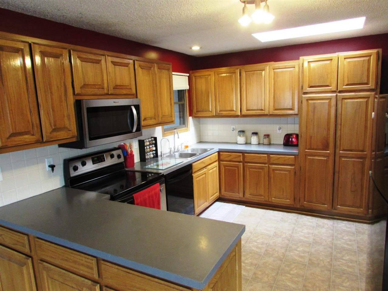 Wichita, KS 67217,2627 W DALLAS AVE