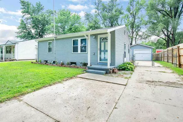 Haysville, KS 67060,237 N TWIN PINES AVE