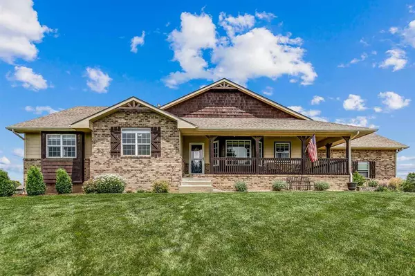 6025 Northridge Ct, Augusta, KS 67010