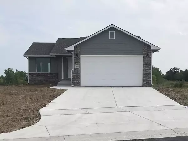 2341 Country Lakes St, Haysville, KS 67060