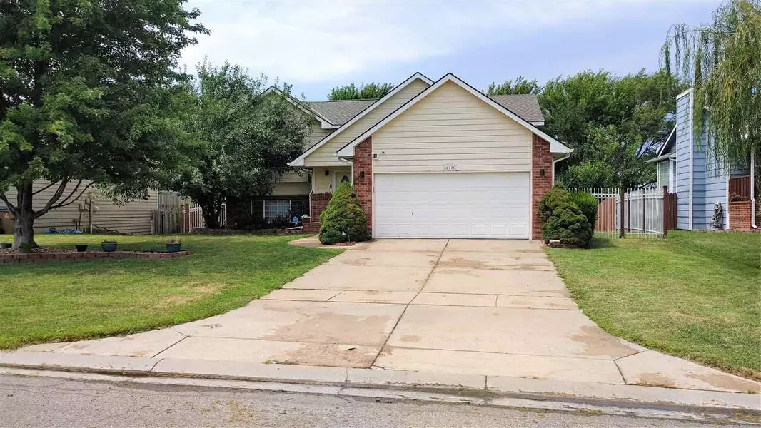 857 E Plantation St., Maize, KS 67101