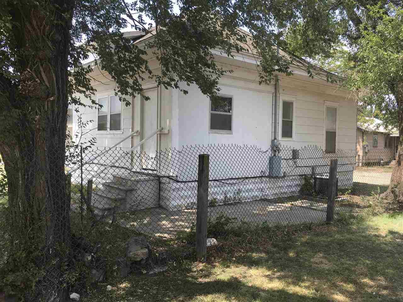 Hutchinson, KS 67501-4635,606 N Washington St