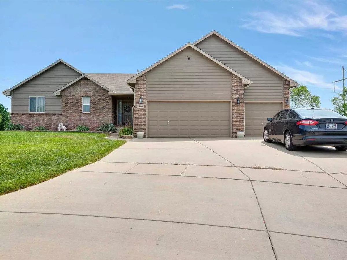 Park City, KS 67219,6915 N WENDELL CT