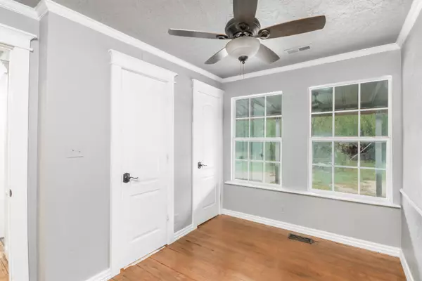 Murdock, KS 67111,10533 NE 10th St