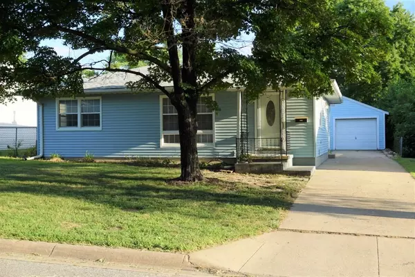 309 SW 5th, Newton, KS 67114