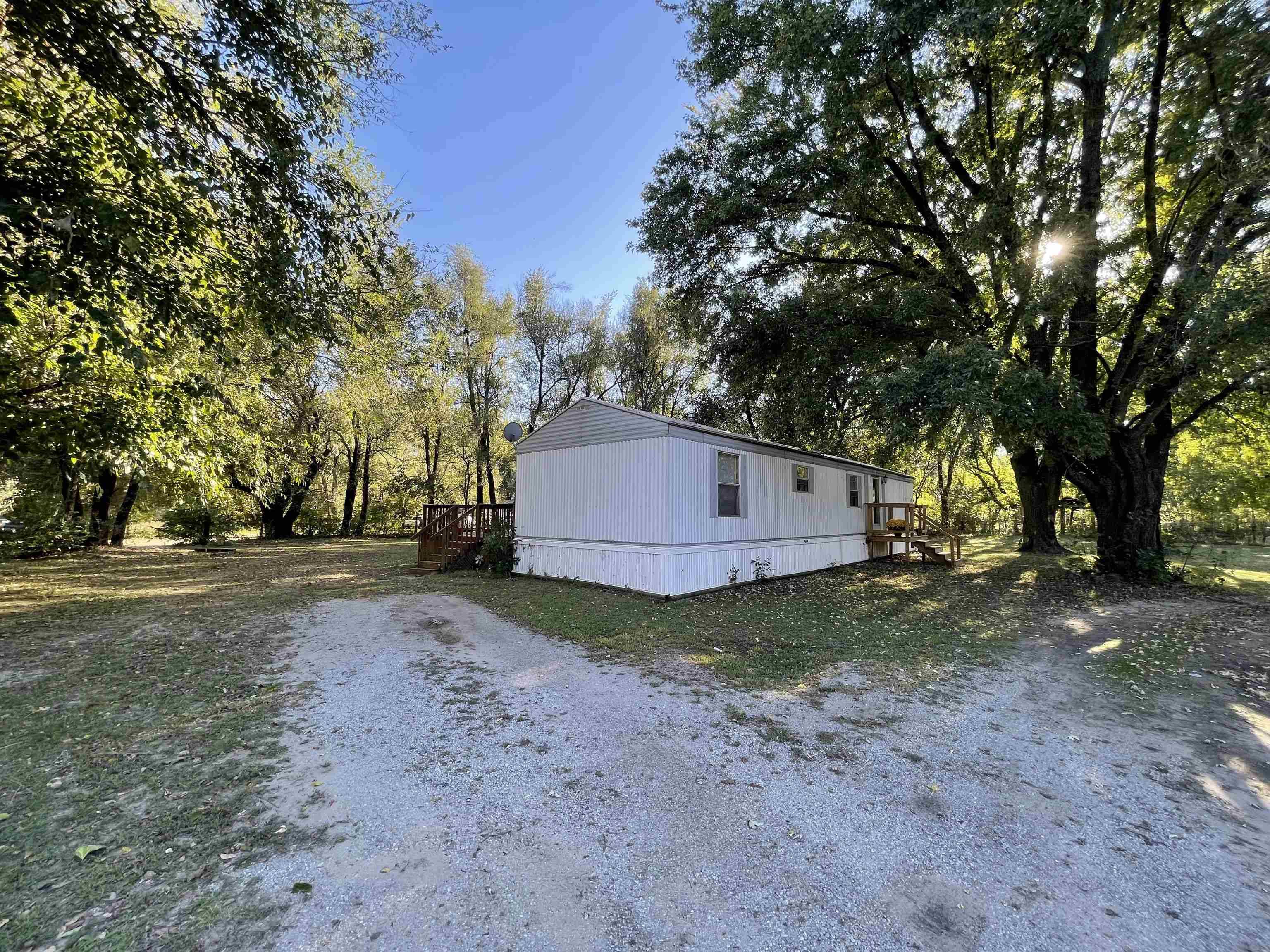 Arkansas City, KS 67005,1601 S H St