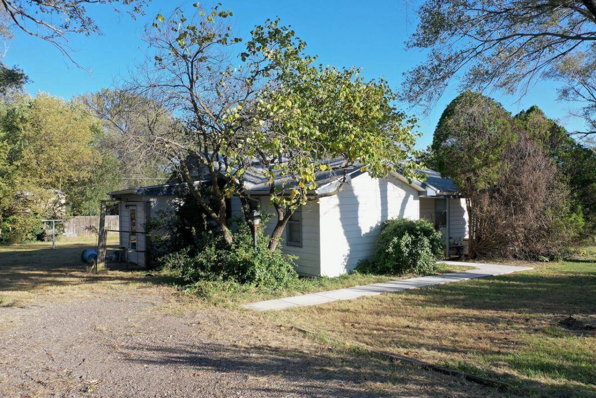 Andover, KS 67002,814 N Broadview Ln