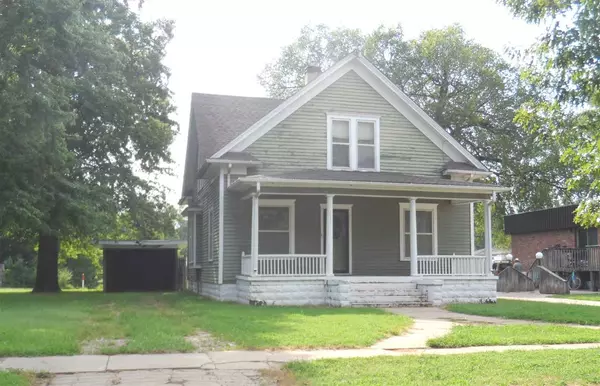 1118 Central St, Harper, KS 67058