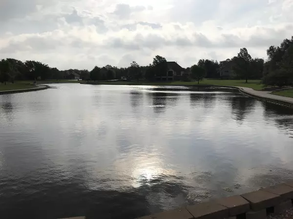 North Newton, KS 67117,325 Old Colony Ct