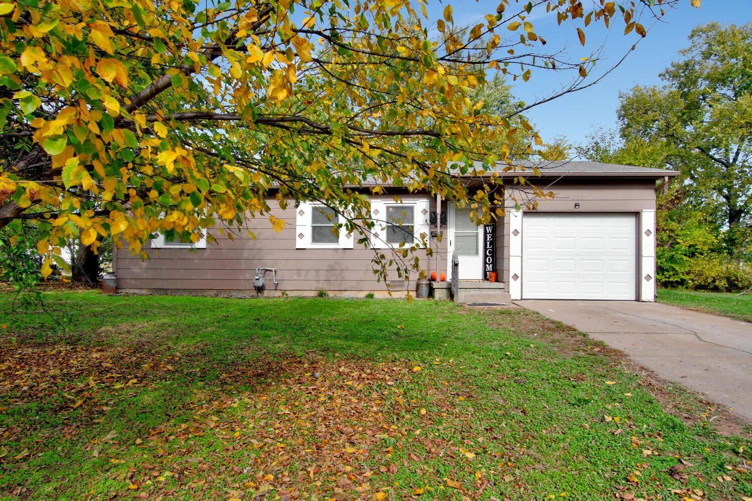 421 W Walnut St, Wellington, KS 67152