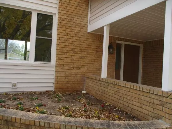 Wichita, KS 67209-1916,10107 W Esthner