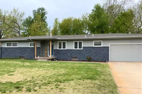 357 N Wood, Wichita, KS 67212