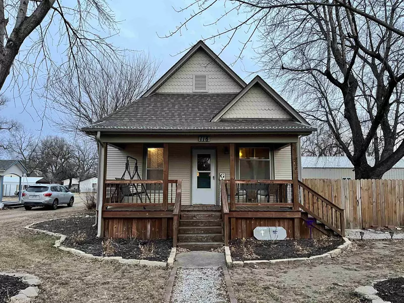 118 N Byers St, Clearwater, KS 67026