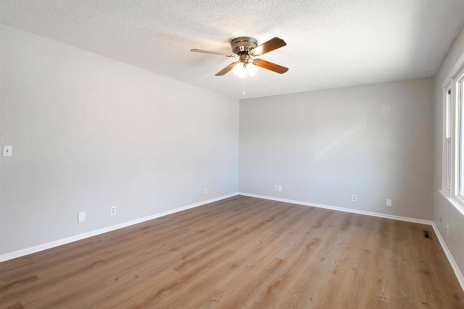 Clearwater, KS 67026-9452,321 S 1st St