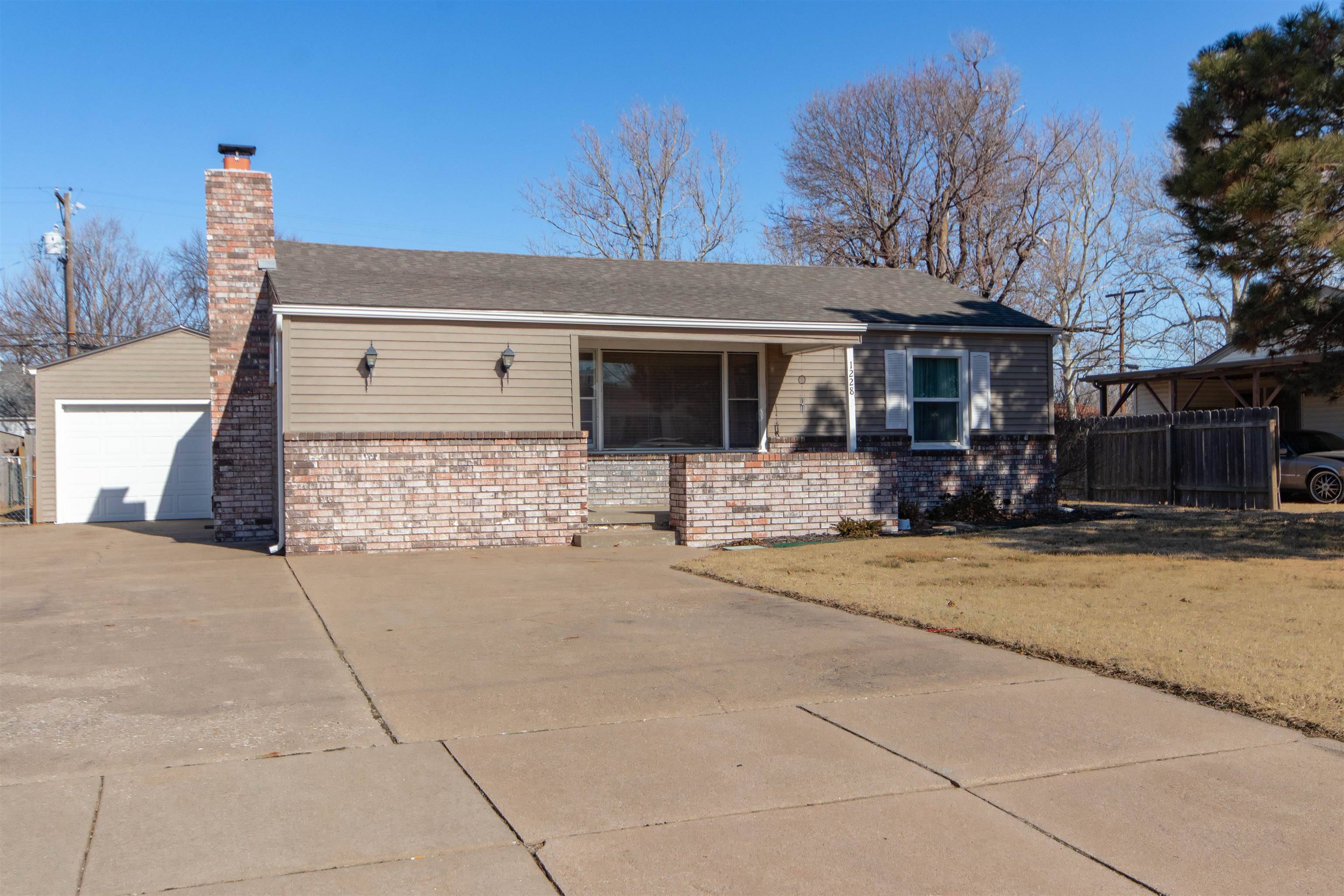 Wichita, KS 67217,1228 W 27th St S