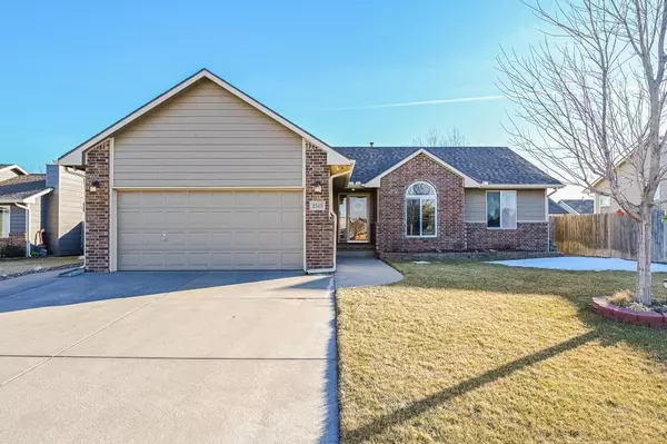 2513 E CASEY DR, Goddard, KS 67052