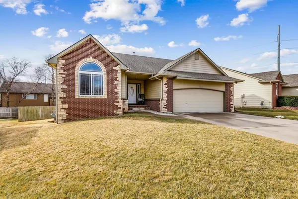 Derby, KS 67037,728 N TIMBERLEAF CIR