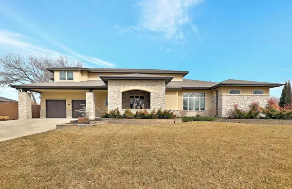 222 S Brookside St, Wichita, KS 67218