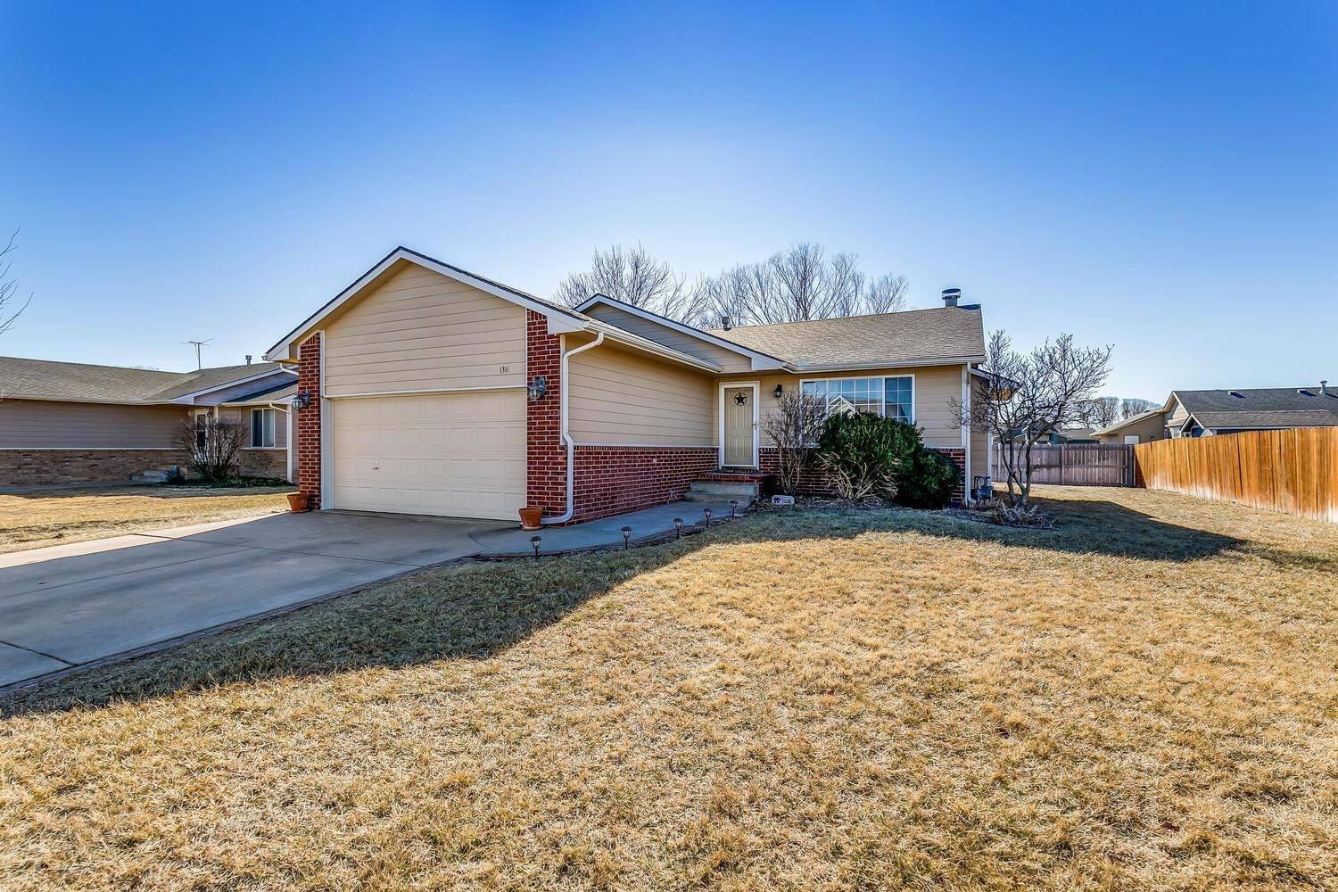 1311 E Summerwood St, Goddard, KS 67052