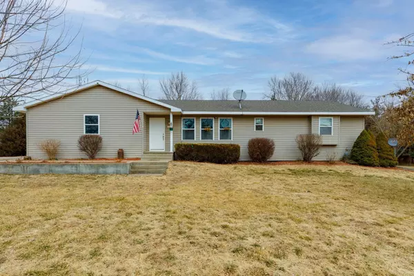 15712 NE Paint Pony Trl,  Cheney,  KS 67025