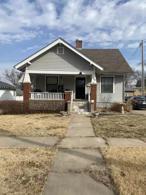 708 E 2nd St, Eureka, KS 67045