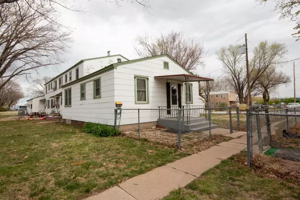 1110 S Pershing Ave, Wichita, KS 67218