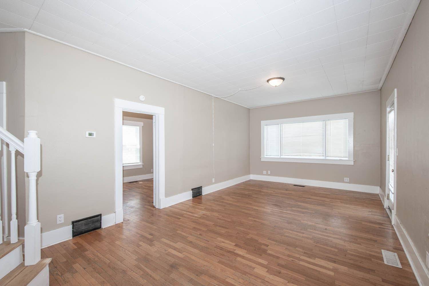 Newton, KS 67114,223 W 12th St
