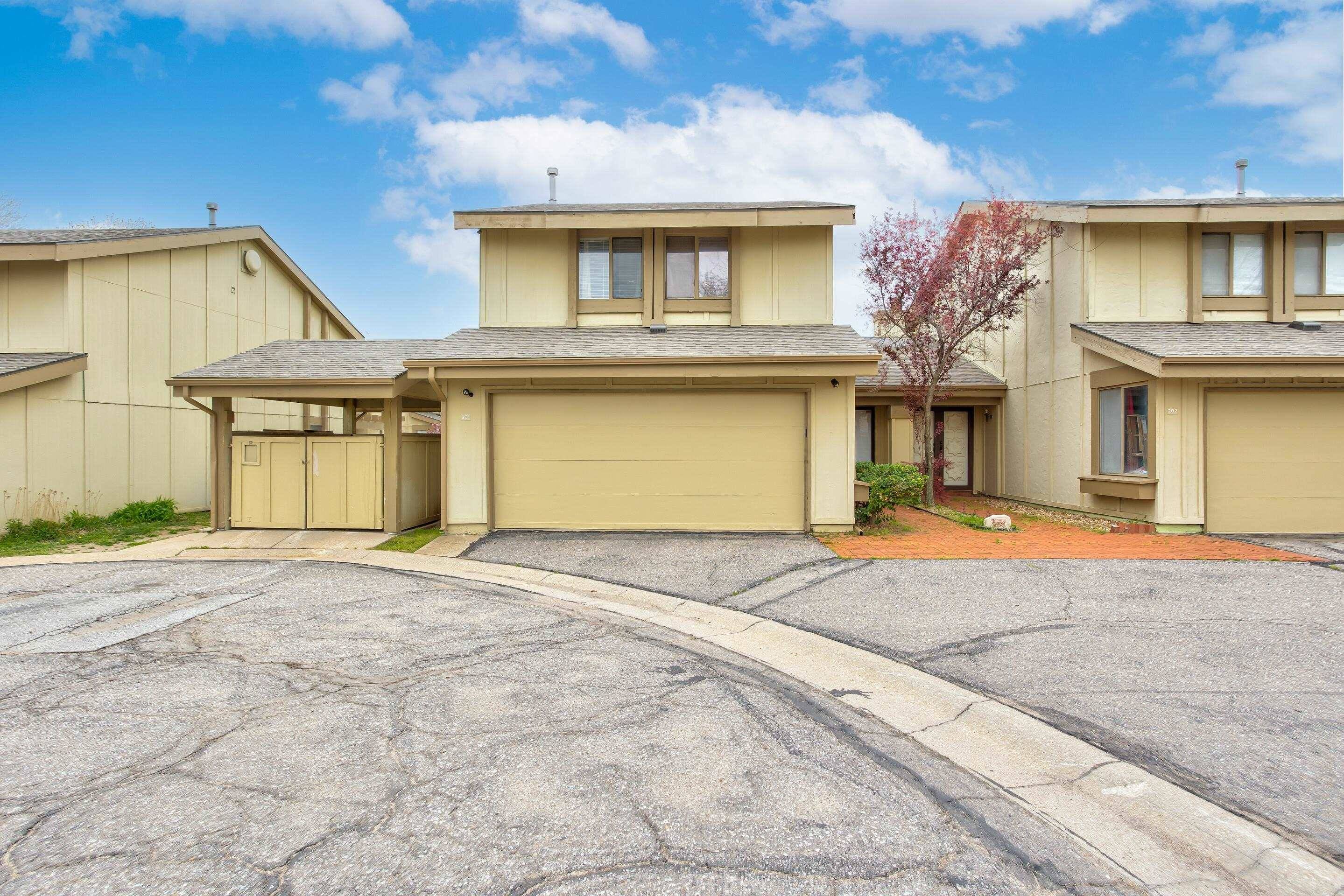 8419 E Harry St., Wichita, KS 67207