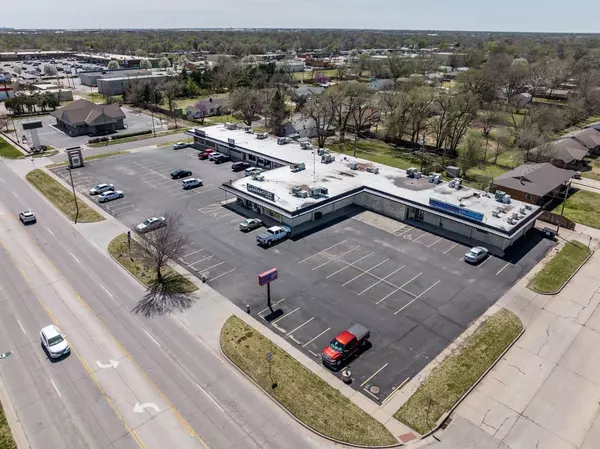 749 N West, Wichita, KS 67203-0000