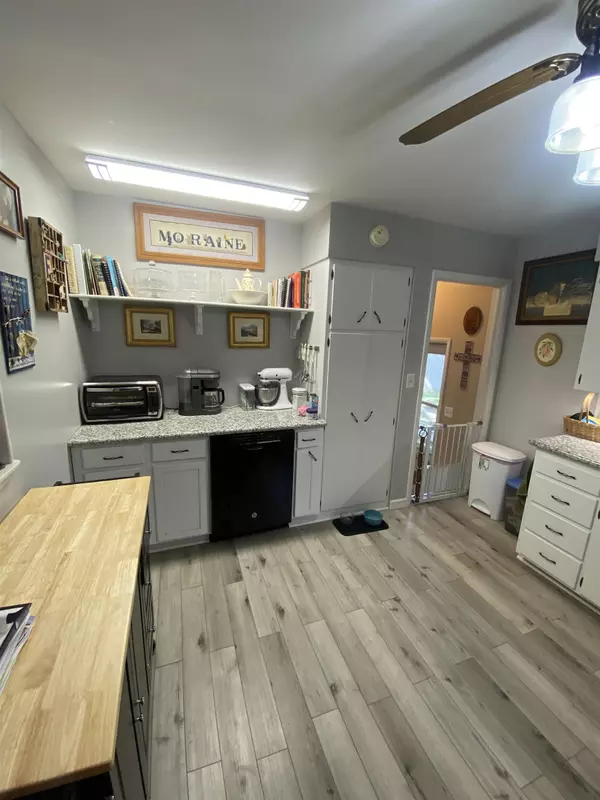 Goessel, KS 67053,206 S State St