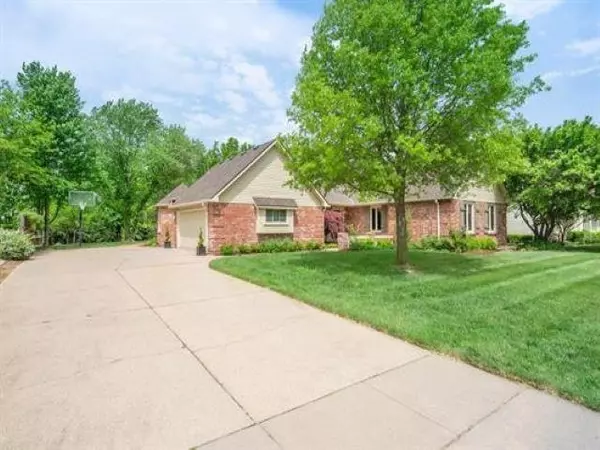 2439 N Greenleaf, Wichita, KS 67226