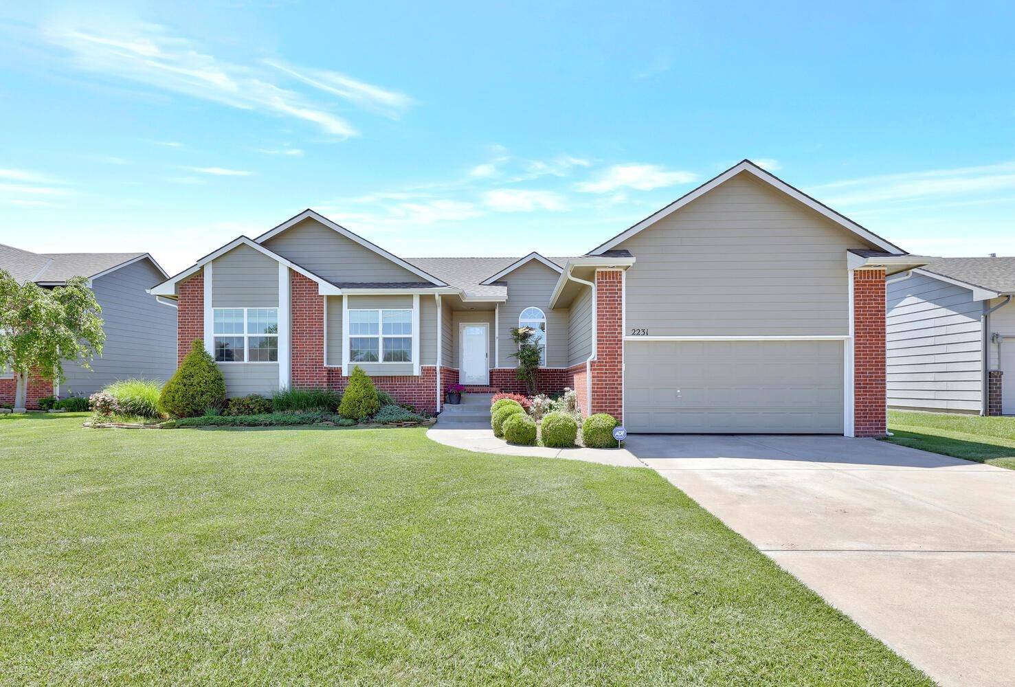 2231 N Burning Tree, Wichita, KS 67228