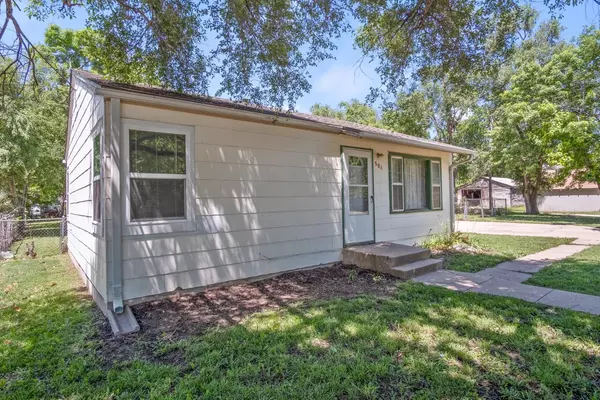 Newton, KS 67114,504 E 9th