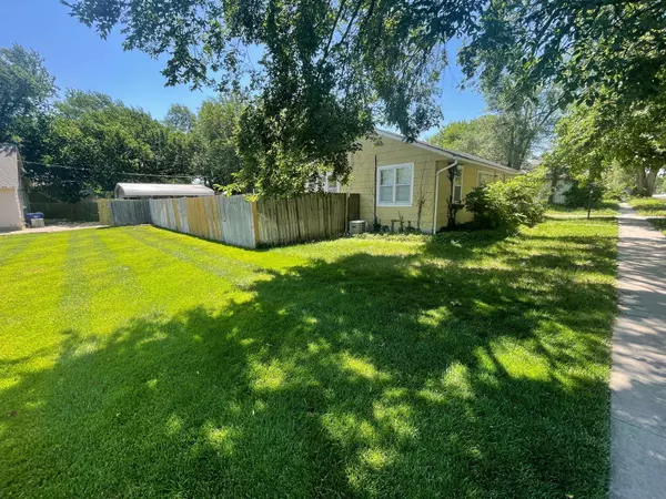 Moundridge, KS 67107,214 N Schmidt Ave