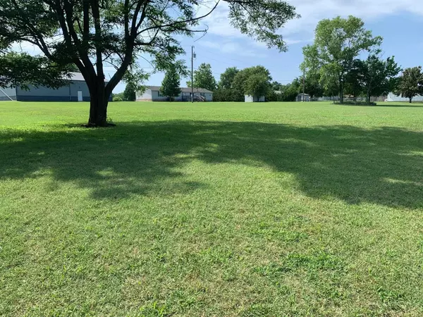 Burden, KS 67019,Vac S Oak