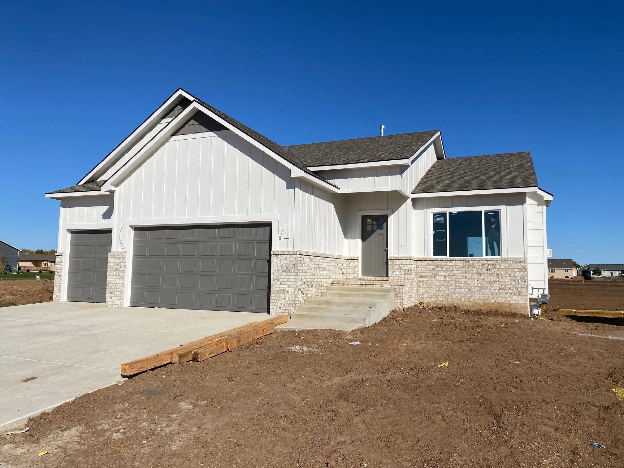 5304 W 46th St S, Wichita, KS 67215