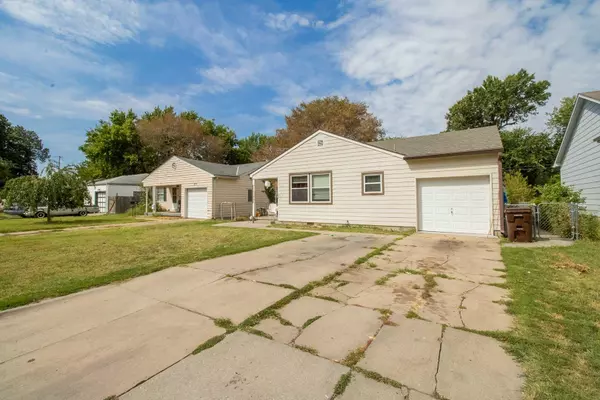 Wichita, KS 67214,543 N POPLAR ST