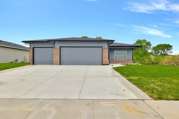 501 S Sweetwater, Maize, KS 67101