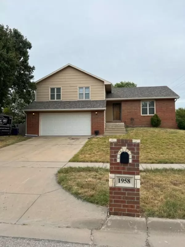 1958 S Cypress, Wichita, KS 67207