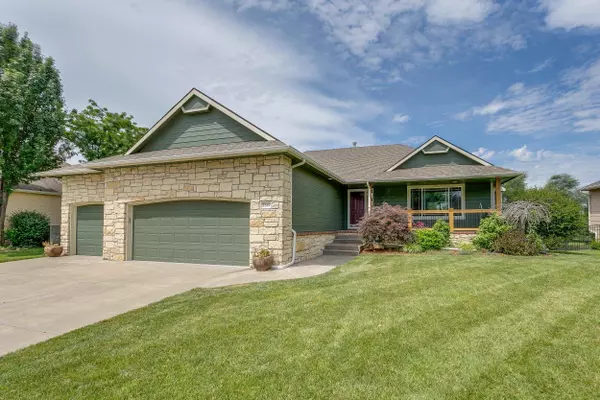 1349 S Hilltop Rd, Derby, KS 67037