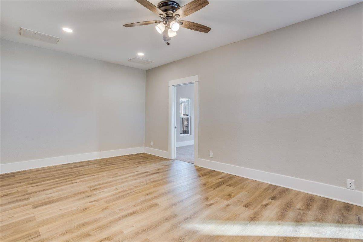 Augusta, KS 67010,1104 Dearborn St