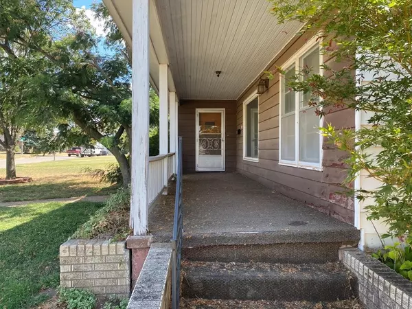 Anthony, KS 67003,510 N Kansas Ave