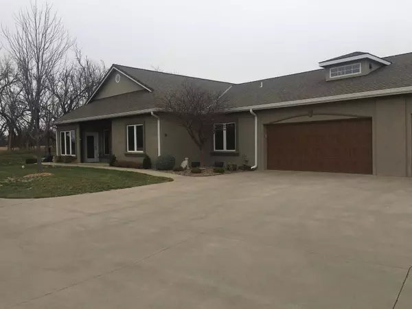 1349 N Hamilton DR Unit D, Derby, KS 67037