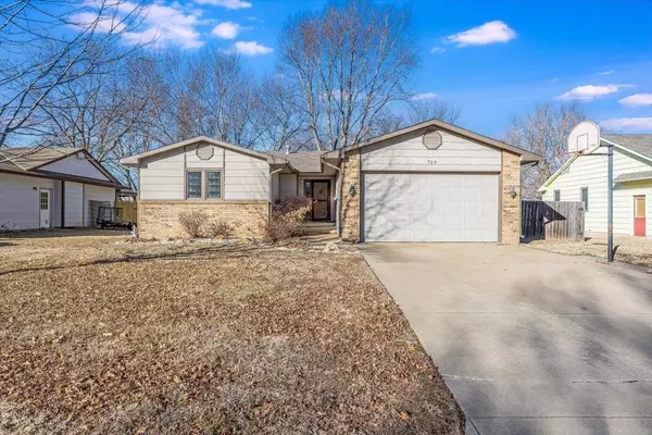 725 Erin Ln, Mulvane, KS 67110